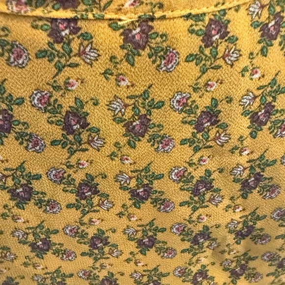 Signature Studio Mustard Floral Dress - Picture 5 of 6